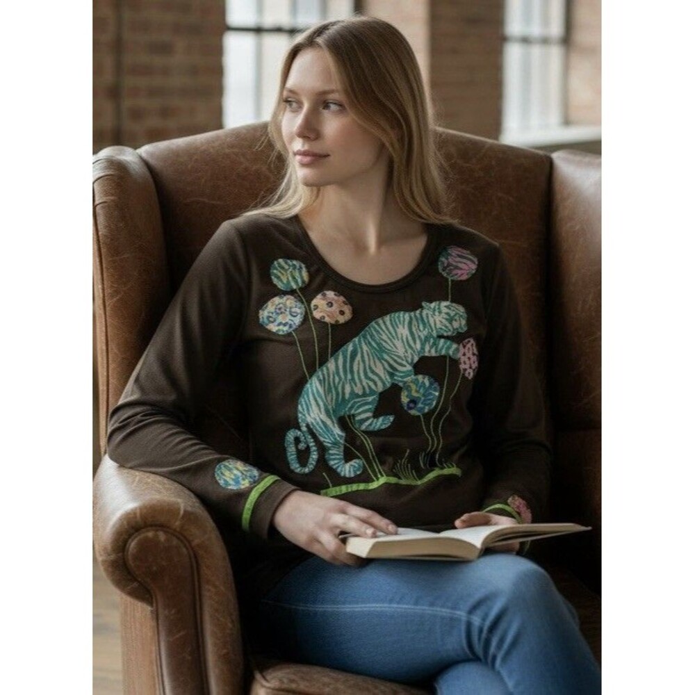 VTG 70s long sleeve Top Brown with Appliqué Blue Tiger made in France L Retro